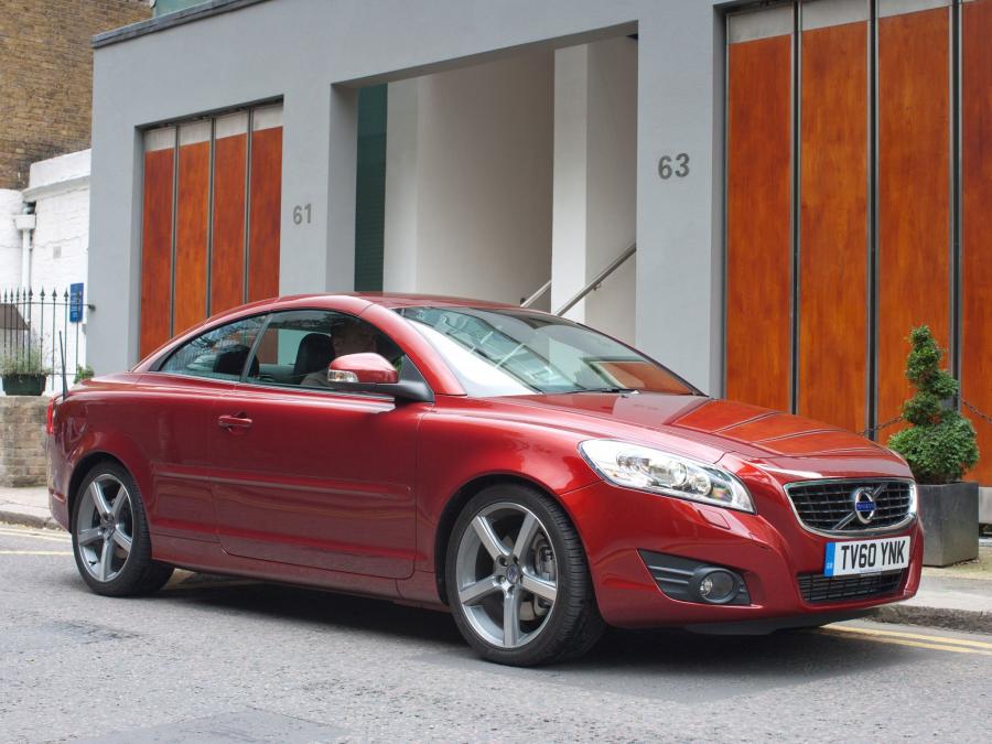  Volvo C70 D3 2010 года  (UK) (фото 10 из 11)